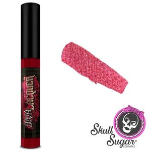 Skull Sugar Cosmetics®️ Diva Lacquer 
Scarlette